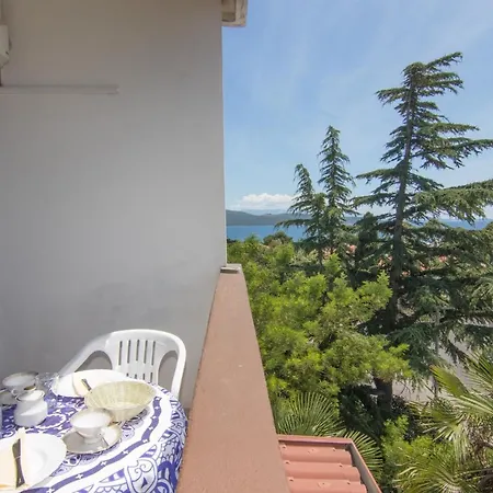 Apartmani Dekanic Krk Krk Town Exterior photo