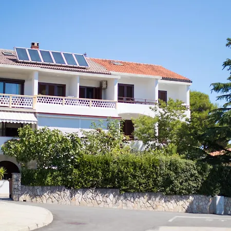 Apartmani Dekanic Krk Krk Town Exterior photo